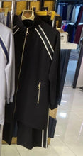 Charger l'image dans la galerie, Chic Tracksuit - Black
