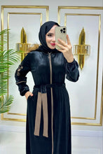 Load image into Gallery viewer, Velvet Abaya
