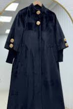 Charger l'image dans la galerie, Elegant Fur Coat
